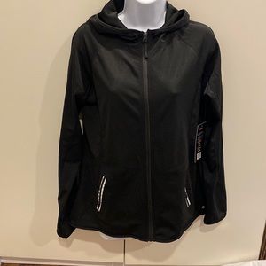 Cali designed in Los Angeles. Maximum performance activewear driven by women